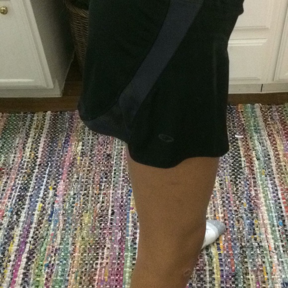 Black Skirt - Picture 4 of 5